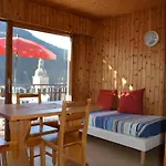 Village Le Savoy فندق