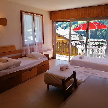 Village Le Savoy فندق رون - ألب