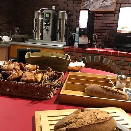 Village Le Savoy فندق رون - ألب